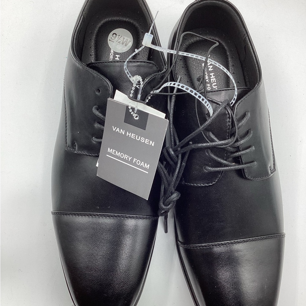 NWT Van Heusen Black Oxford Dress Shoes. Men’s Size 9 .5 Wide